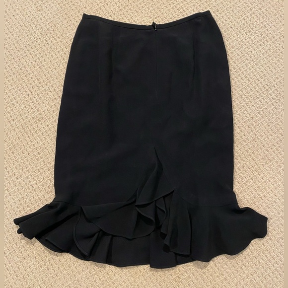 Lafayette 148 NEW YORK Vintage Black Skirt Ruffled hem Size 8 - Picture 3 of 9